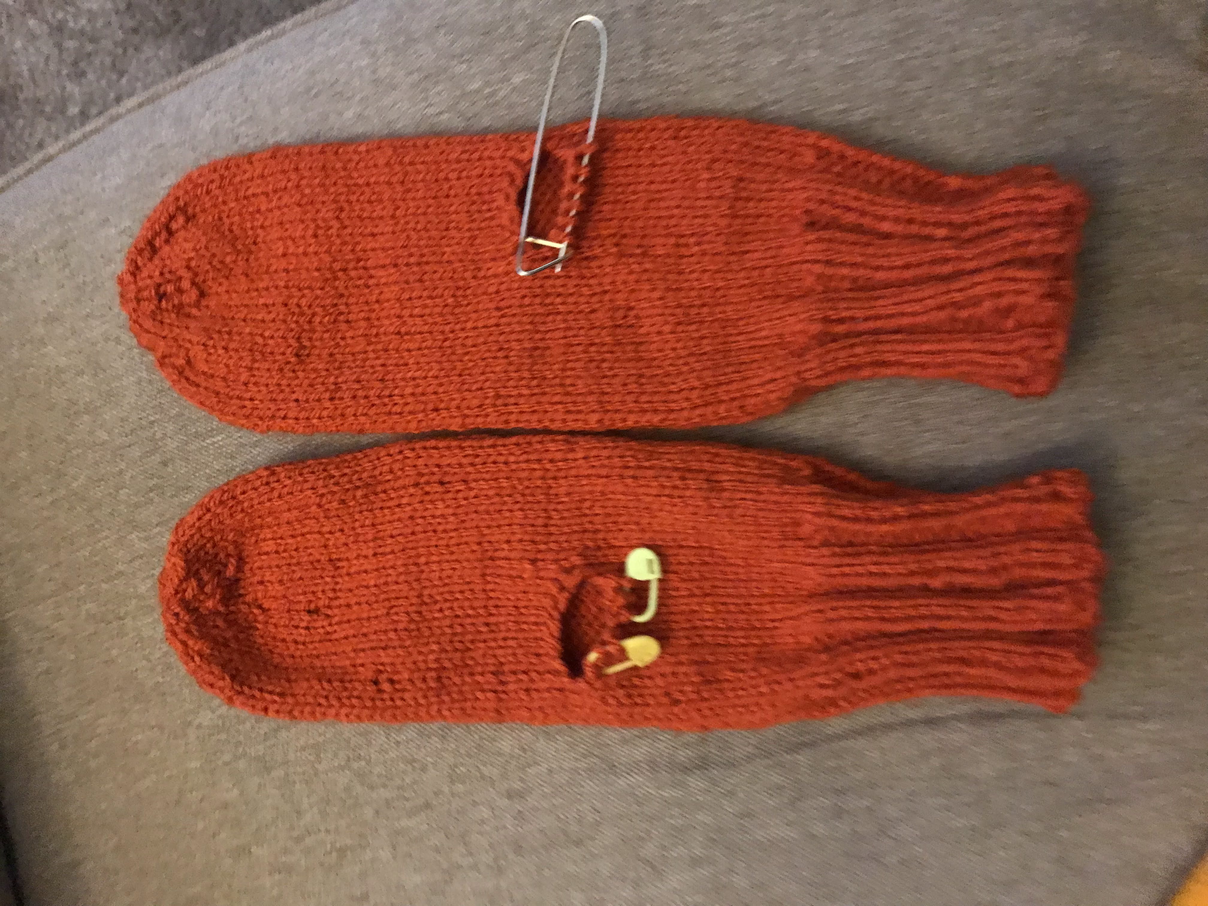 Mitten Front before thumb